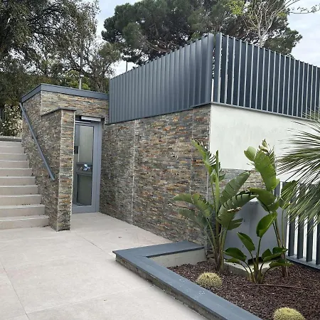 **sainte-maxime: Neuf 2 Pièces, Terrasse, Clim, 4 Couchages** - Fr-1-226-519