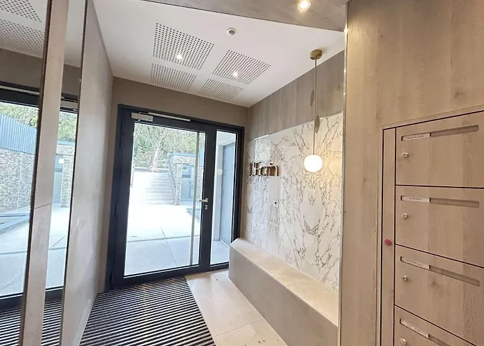 **sainte-maxime: Neuf 2 Pièces, Terrasse, Clim, 4 Couchages** - Fr-1-226-519