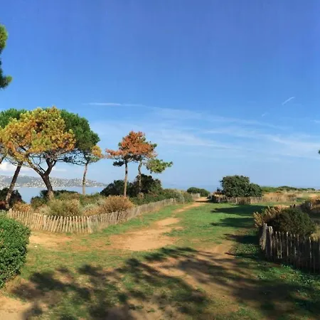 아파트 **sainte-maxime: Neuf 2 Pieces, Terrasse, Clim, 4 Couchages** - Fr-1-226-519 생트막시메